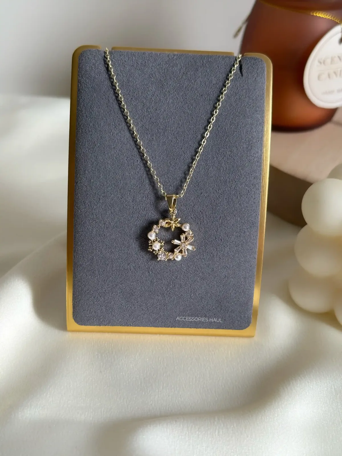 Floral Halo Necklace