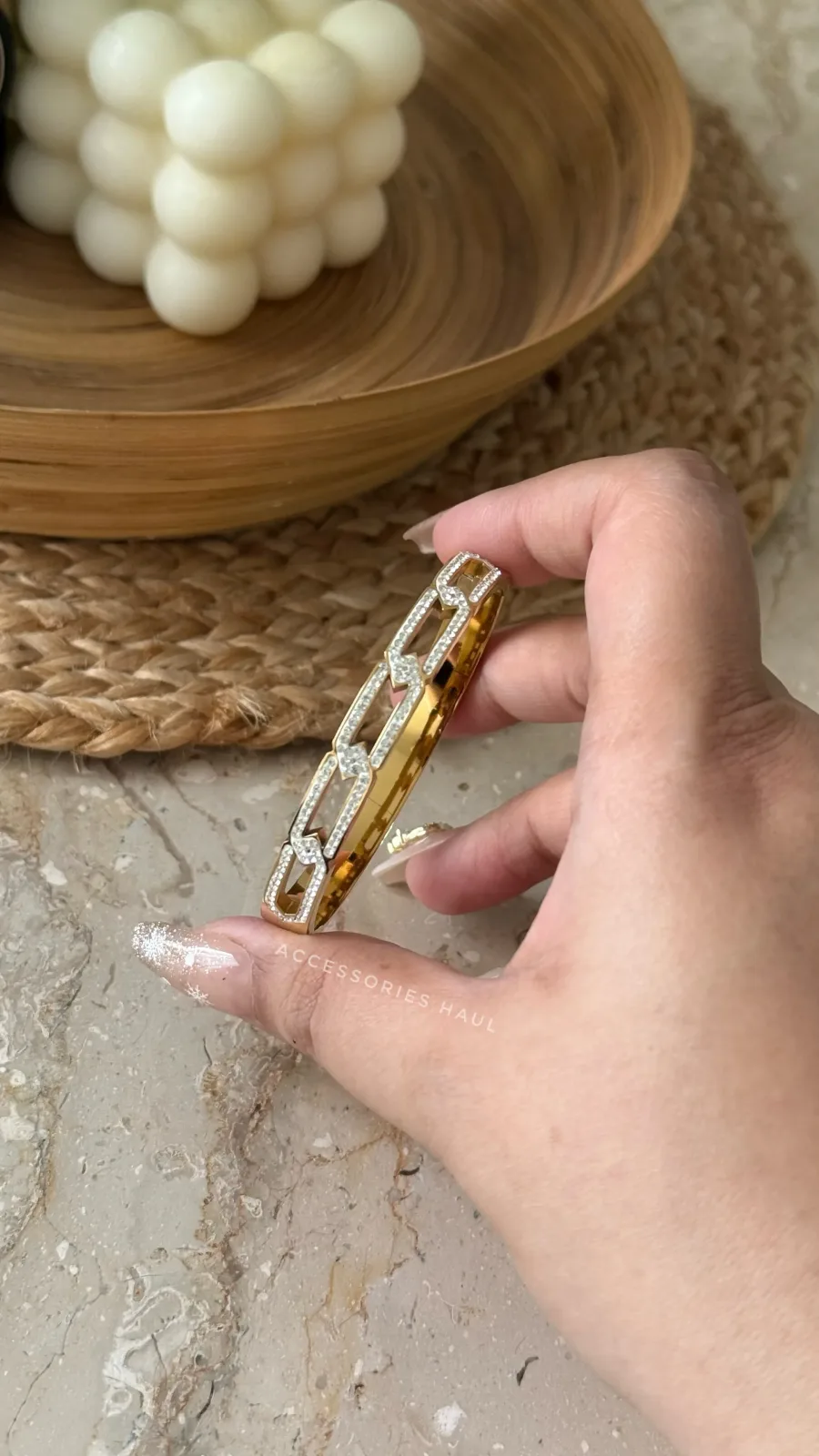 Grace Loop Bangle