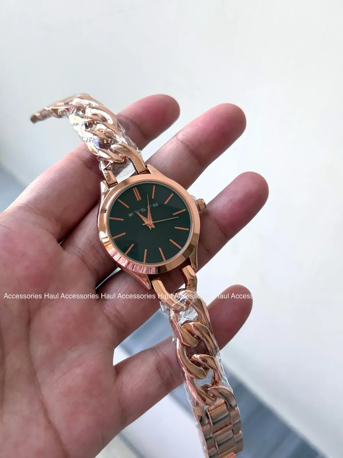 High-Quality Watch MK – 1002
