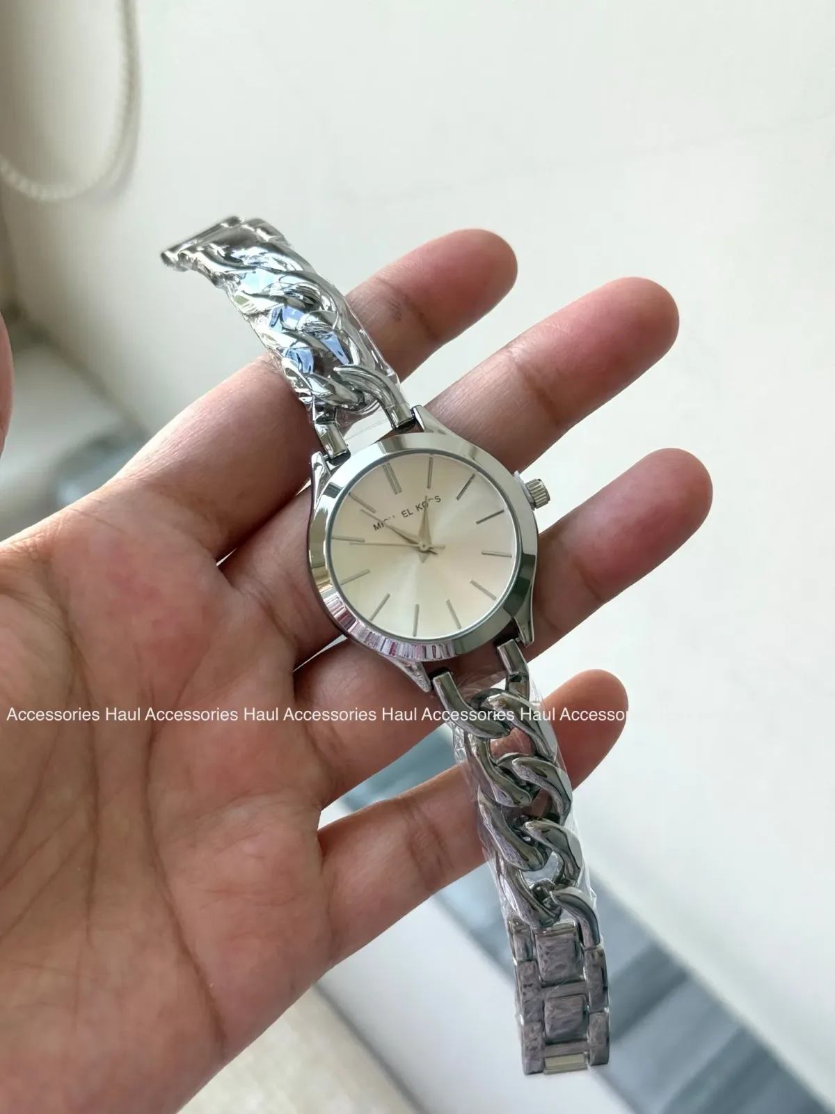 High-Quality Watch MK – 1004