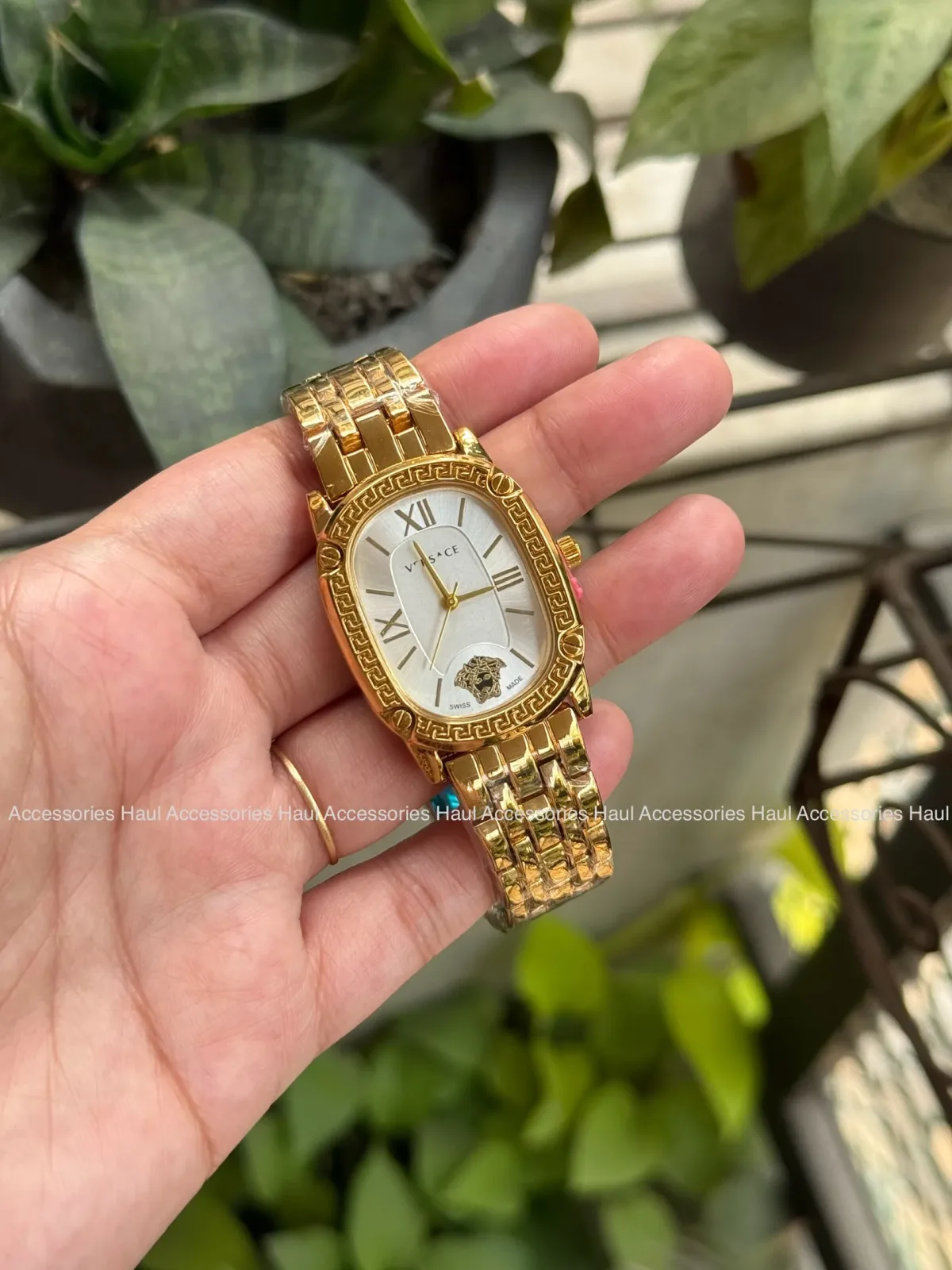 High-Quality Watch VS – 1004