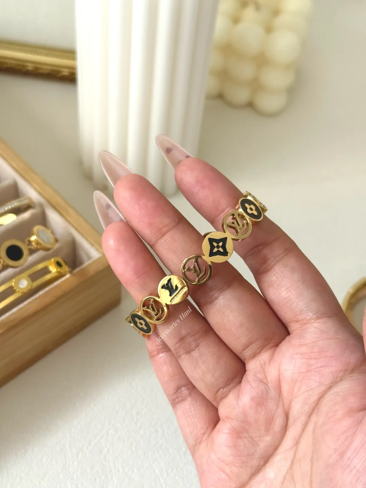 3055 Bangle