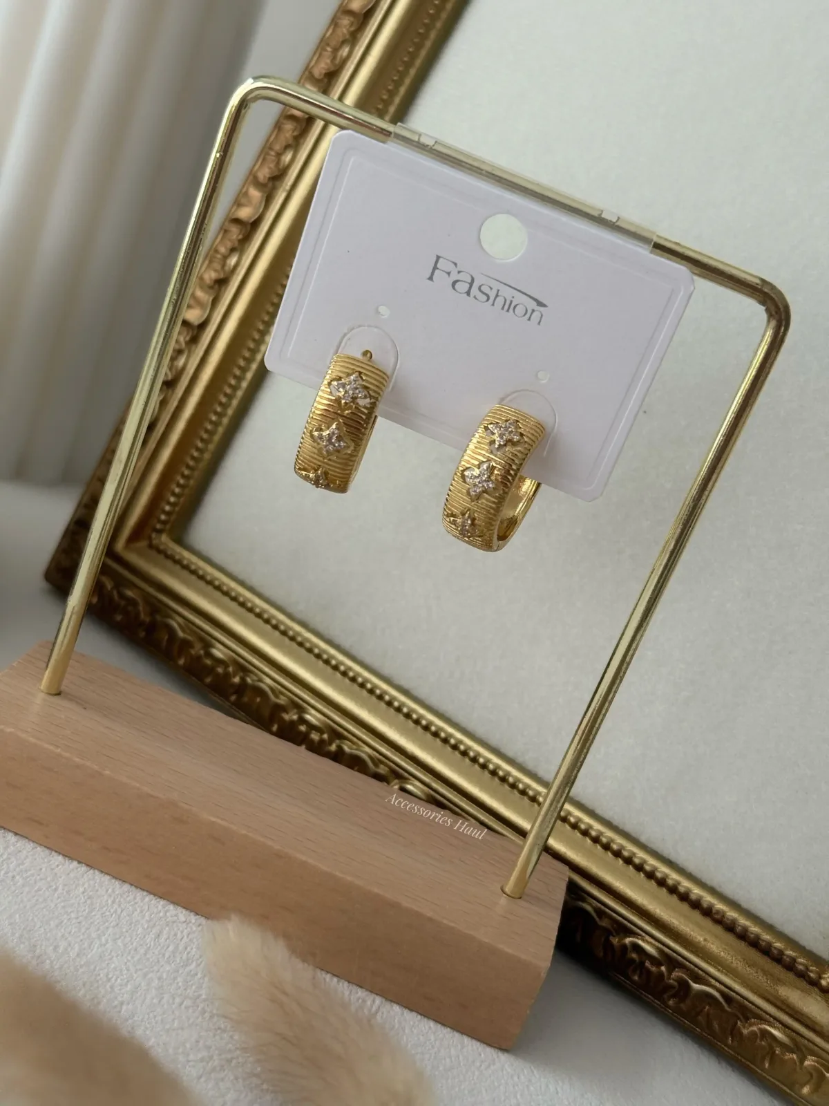 Golden Gaze Earring