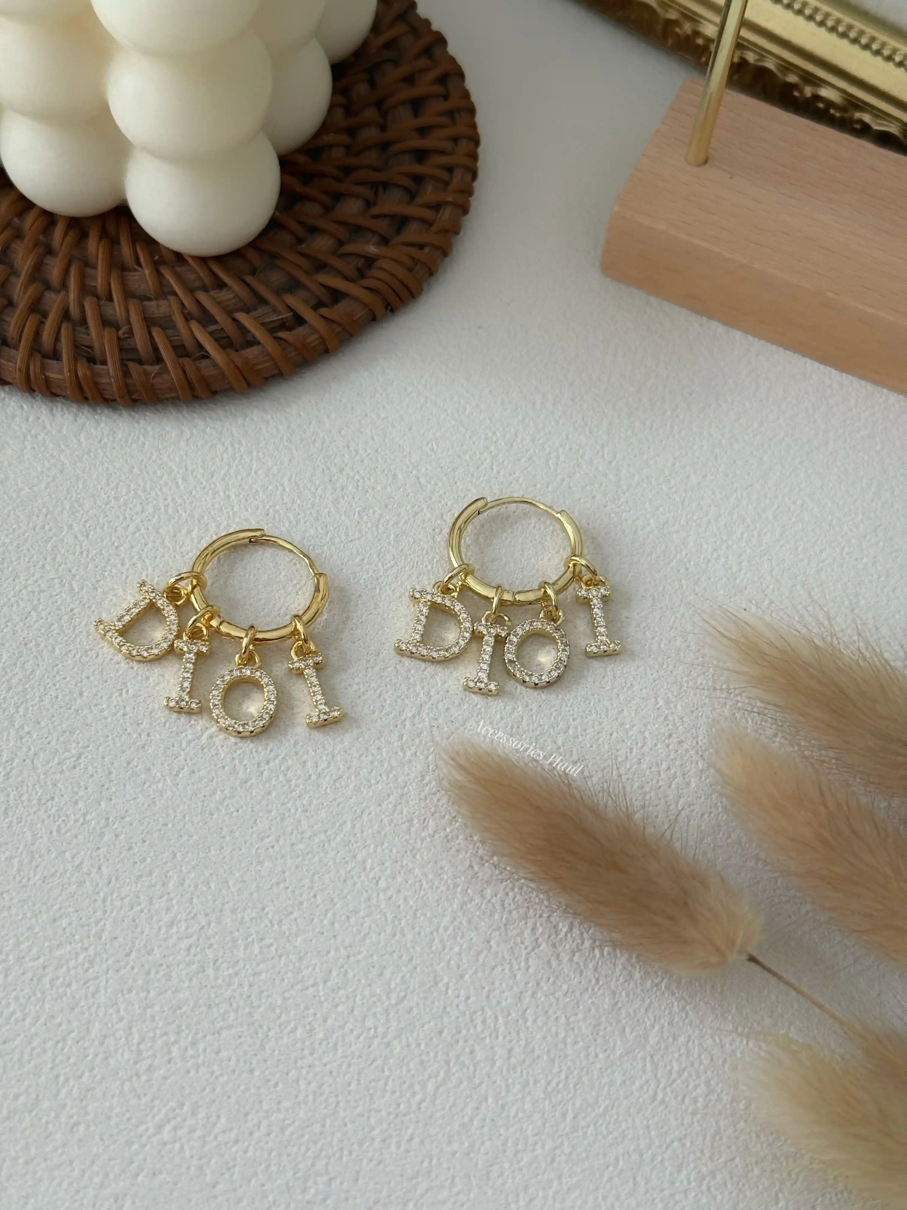 Elaris Earring